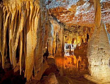 postojna cave