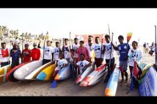 STAND-UP PADDLE RALLY FOR OCEAN CLEAN UP