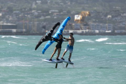 S26WING_Action_Wing-Surfer_HoverWingFoil_RobbyNaish_JuliaSchweiger_FrankieBees_038A3557_HiRes_RGB