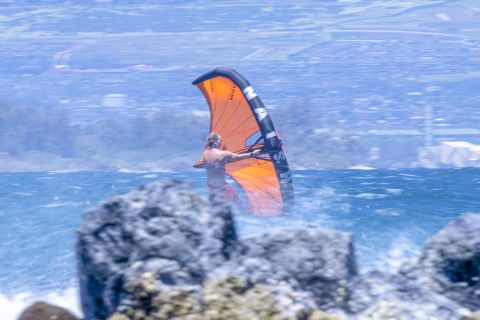 S26WS_Action_Matador_HoverWingFoil_RobbyNaish_FrankieBees_FBEE2376_HiRes_RGB