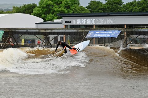 Grumpy Old Surfer_1346